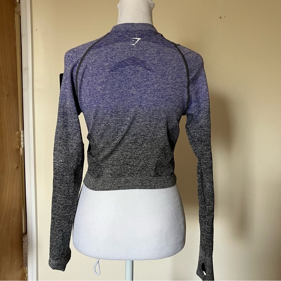 GymShark Purple/Gray Ombre Long Sleeve Crewneck Cropped Athletic Top size Medium - Picture 3 of 7
